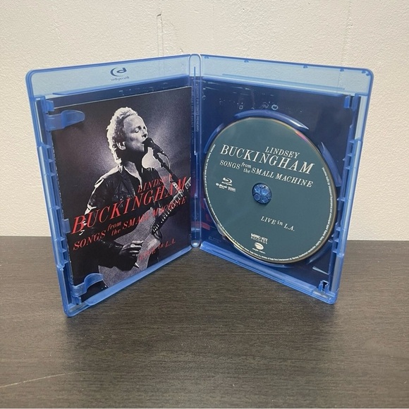 Lindsey Buckingham: Songs From the Small Machine Live in L.A. (Blu-ray, 2011) - Picture 3 of 3